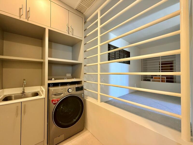 The Empire Place, Bangkok, 88 Narathiwatratchanakharin Road, Thung Maha Mek, Sathon, Bangkok, 3 Bedrooms, 183 sqm, Condo For Rent, by Bangkok Residential, 500116637 - DDproperty.com