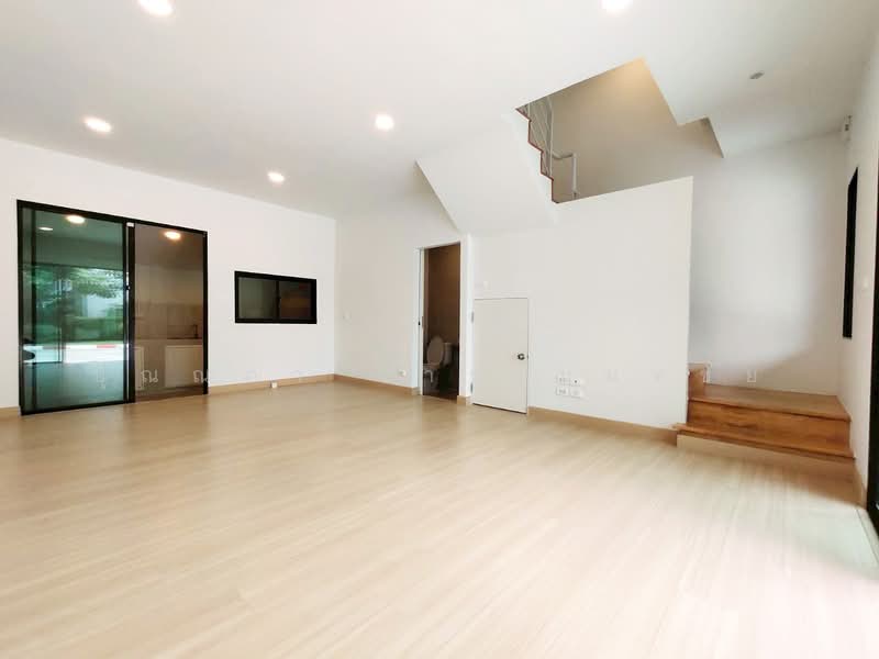 Baan Klang Muang Rama 9-On Nut, Bangkok, Bangkok-Chonburi New Road, Prawet, Bangkok, 3 Bedrooms, 145 sqm, Townhouse For Sale, by ปุณณภา นารานนทชัย, 500116694 - DDproperty.com