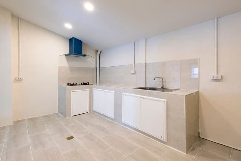 Baan Klang Muang Rama 9-On Nut, Bangkok, Bangkok-Chonburi New Road, Prawet, Bangkok, 3 Bedrooms, 145 sqm, Townhouse For Sale, by ปุณณภา นารานนทชัย, 500116694 - DDproperty.com