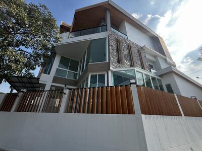 ขาย - pattanakran 65, กรุงเทพ