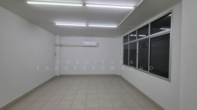 อาคารพาณิชย์กาญจนาภิเษก, กรุงเทพ, ดอกไม้, ประเวศ, กรุงเทพ, 528 ตร.ม., ตึกแถว-อาคารพาณิชย์ ให้เช่า, โดย Thanitcha Kangkasuwanno, 500116739 - DDproperty.com