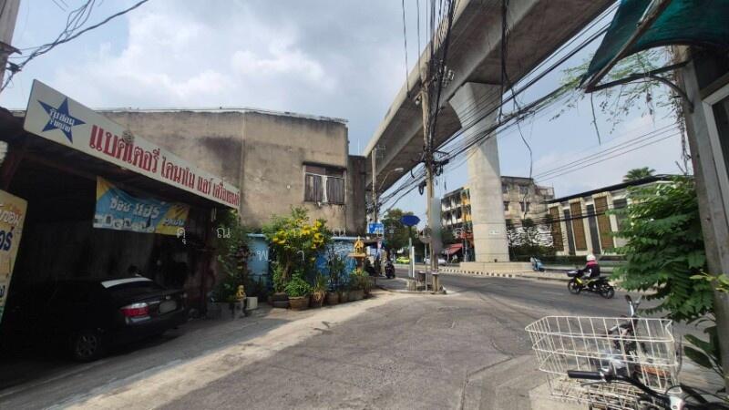 For Sale - อาคารพาณิชย์ ติดถนน กรุงเทพ - นนทบุรี ทำเลดี ใกล้ MRT วงศ์สว่าง ราคาถูกมาก, Nonthaburi