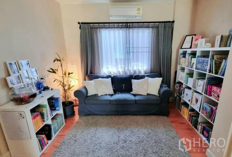 For Sale - For Sale or Rent 4 Bedroom Detached House in Bangkok Boulevard Rama 9 in Thap Chang bre21710, Bangkok