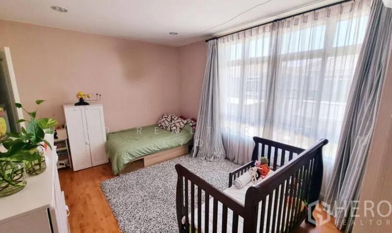 For Sale - For Sale or Rent 4 Bedroom Detached House in Bangkok Boulevard Rama 9 in Thap Chang bre21710, Bangkok