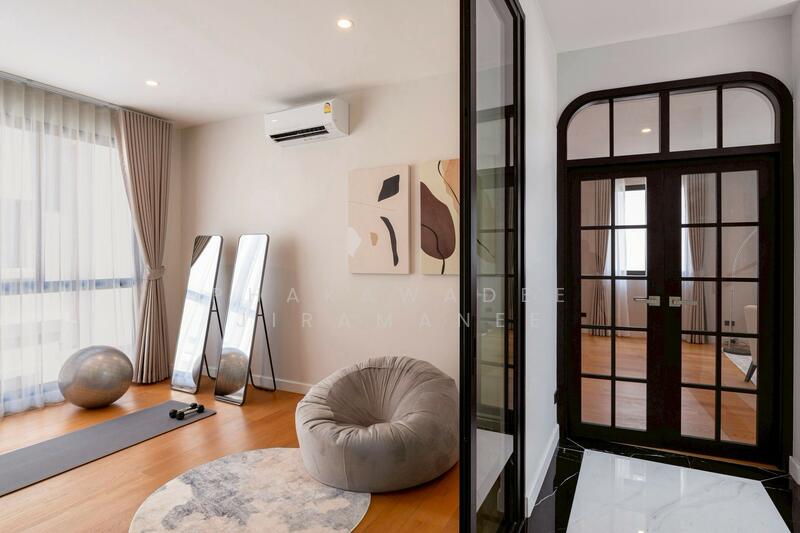 CINQ ROYAL Krungthep Kreetha, Bangkok, Pracharuamjai Road, Saphan Sung, Saphan Sung, Bangkok, 5 Bedrooms, 705 sqm, Single Detached House For Rent, by Phakawadee Jiramanee, 500116897 - DDproperty.com