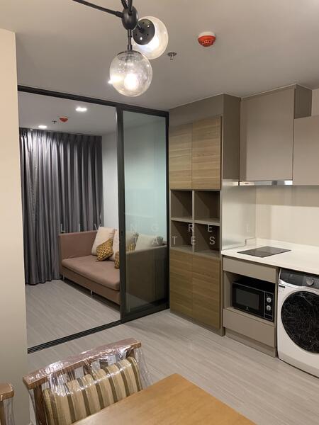 Life Ladprao, Bangkok, 992 Ladprao Road, Jom Phon, Chatuchak, Bangkok, 1 Bedroom, 36 sqm, Condo For Rent, by Living Real Estates, 500116900 - DDproperty.com