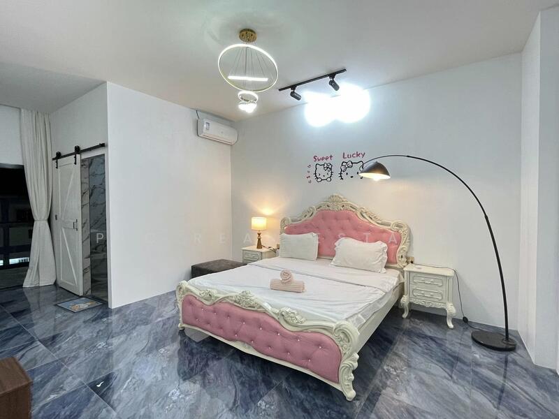 For Sale - 4 Storey Pool Villa for Sale Near Walking Street South Pattaya, Chon Buri (Pattaya)