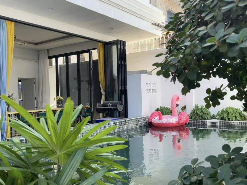 For Sale - 4 Storey Pool Villa for Sale Near Walking Street South Pattaya, Chon Buri (Pattaya)