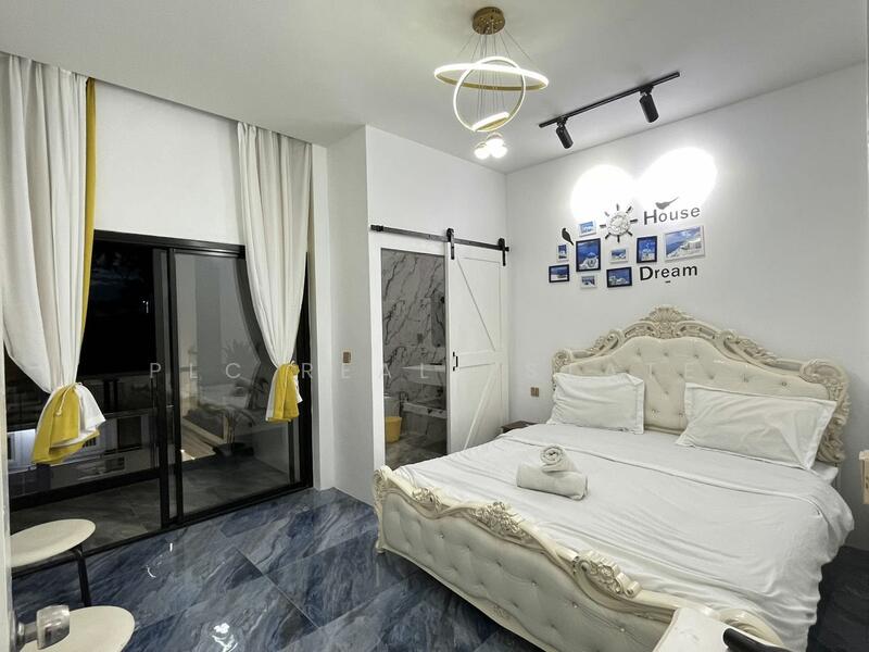 For Sale - 4 Storey Pool Villa for Sale Near Walking Street South Pattaya, Chon Buri (Pattaya)