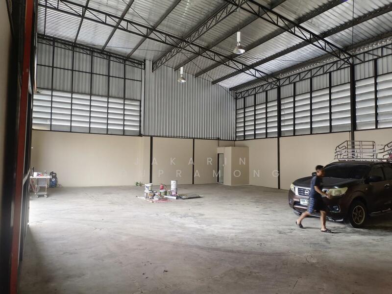 ให้เช่า - ให้เช่าโกดัง พัฒนาการ สวนหลวง กรุงเทพ 300 ตรม, กรุงเทพ