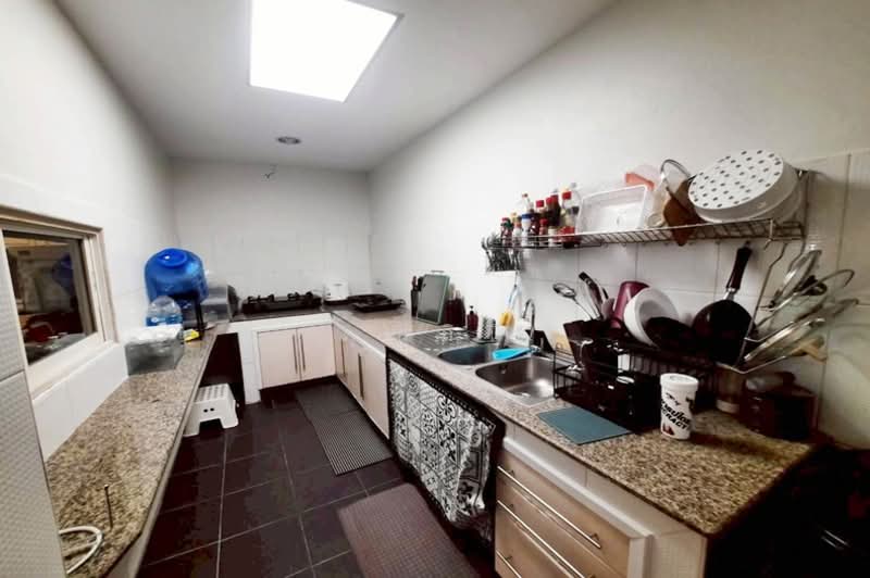 หมู่บ้านมิตรรุ่งเรือง 1, Bangkok, Bang Khun Sri, Bangkok Noi, Bangkok, 4 Bedrooms, 160 sqm, Townhouse For Sale, by คุณสินี, 500117908 - DDproperty.com