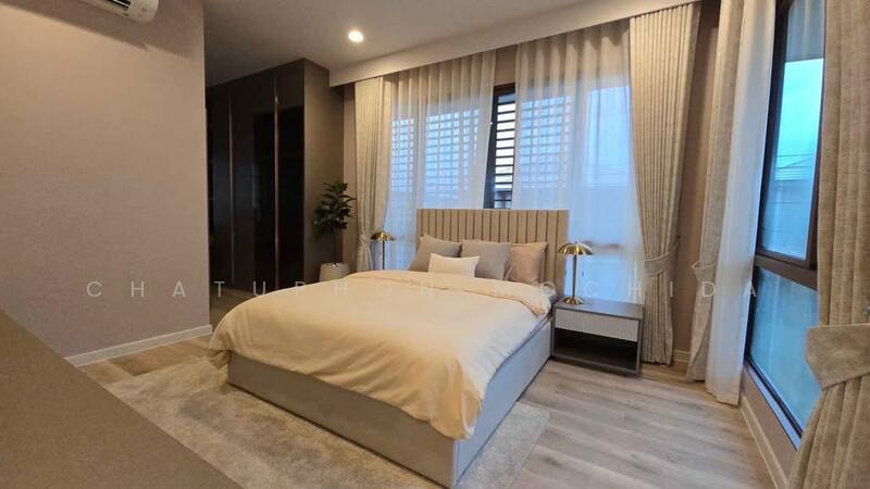 Burasiri Krungthep Kreetha, Bangkok, 95 Soi Pracha Ruam Chai, Hua Mak, Bang Kapi, Bangkok, 4 Bedrooms, 300 sqm, Single Detached House For Rent, by Chatuphon Mochida, 500118108 - DDproperty.com