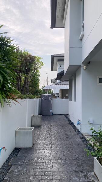 4-BR House, Bangkok, Saphan Sung, Saphan Sung, Bangkok, 4 Bedrooms, 220 sqm, Single Detached House For Sale, by Yanisa Nakklai, 500118373 - DDproperty.com