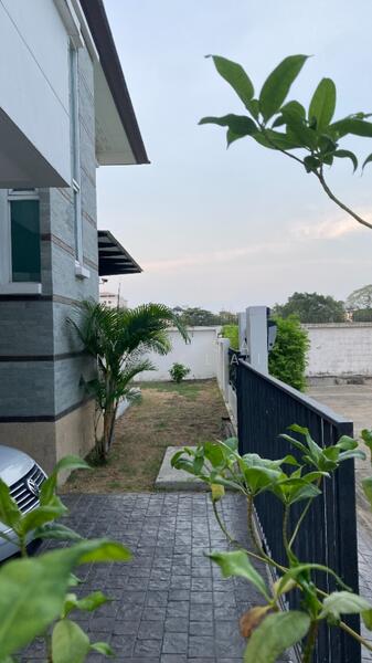 4-BR House, Bangkok, Saphan Sung, Saphan Sung, Bangkok, 4 Bedrooms, 220 sqm, Single Detached House For Sale, by Yanisa Nakklai, 500118373 - DDproperty.com