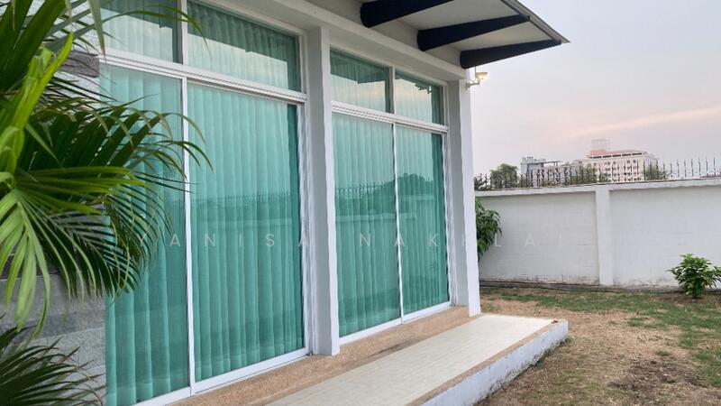 4-BR House, Bangkok, Saphan Sung, Saphan Sung, Bangkok, 4 Bedrooms, 220 sqm, Single Detached House For Sale, by Yanisa Nakklai, 500118373 - DDproperty.com