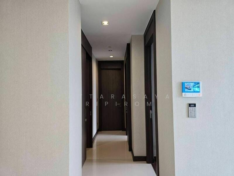 Q1 Sukhumvit, Bangkok, 1 Sukhumvit Road, Khlong Toei, Khlong Toei, Bangkok, 2 Bedrooms, 94 sqm, Condo For Sale, by Pattarasaya Sripirom, 500118432 - DDproperty.com