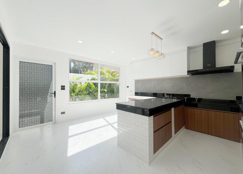 8S0221 This house for sale 9,800,000 baht 4 bedroom 3 bathroom at chalong have fully furnished, Phuket, Chalong, Muang Phuket, Phuket, 4 Bedrooms, 180 sqm, Single Detached House For Sale, by PK LIFE Property, 500118782 - DDproperty.com