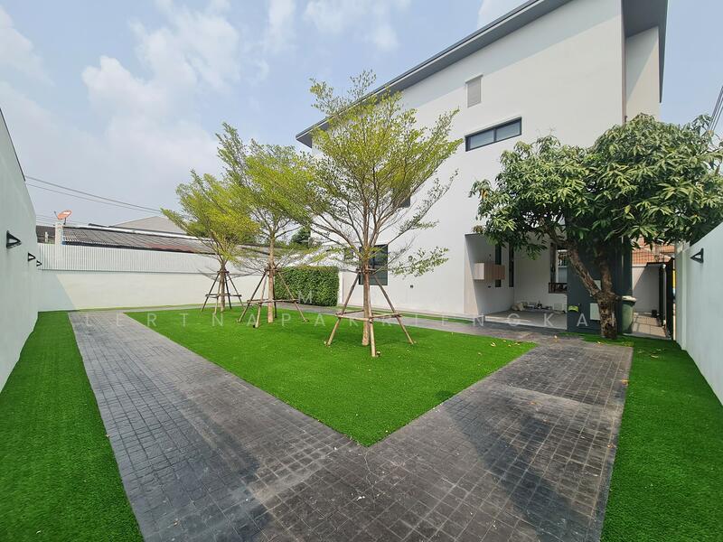 บ้าน 3-ห้องนอน, กรุงเทพ, คลองตันเหนือ, วัฒนา, กรุงเทพ, 250 ตร.ม., บ้านเดี่ยว ให้เช่า, โดย Samerjai Lertnapakriengkai, 500118981 - DDproperty.com