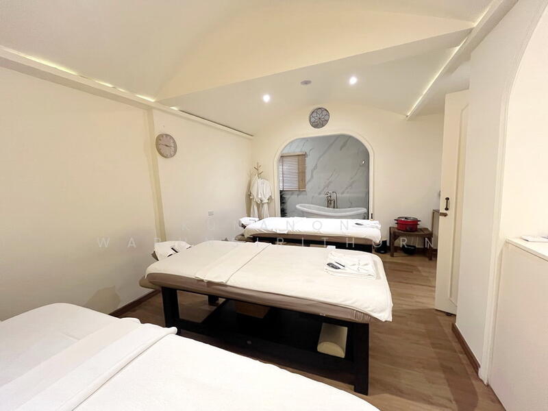 ให้เช่า - ให้เช่าบ้าน 3ชั้น 40ตรว. ซอยทองหล่อ, เหมาะทำ สปา, บ้านพัก Airbnb (081-434-9959), กรุงเทพ