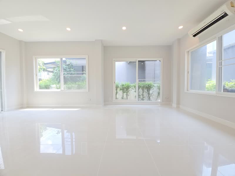 For Sale - Centro Srinakarin-Bangna, Bangkok