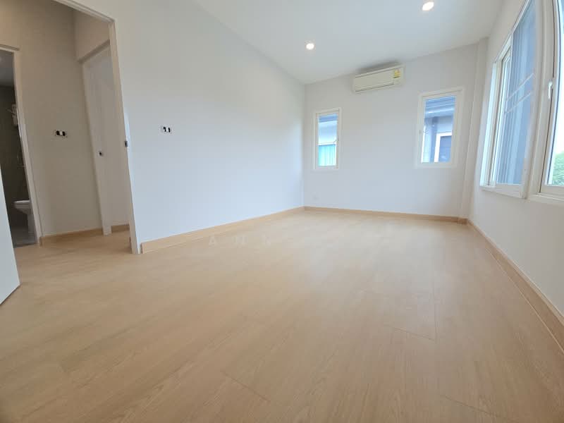 For Sale - Centro Srinakarin-Bangna, Bangkok