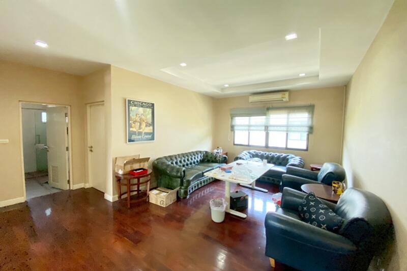 หมู่บ้านเศรษฐสิริ วัชรพล, Bangkok, ถนนสุขาภิบาล 5, O-Ngoen, Sai Mai, Bangkok, 3 Bedrooms, 200 sqm, Single Detached House For Sale, by คุณเมย์, 500119228 - DDproperty.com