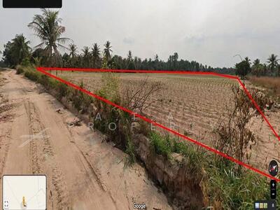 ขาย - ที่ดิน บ่อวิน ศรีราชา ใกล้ WHA, ชลบุรี