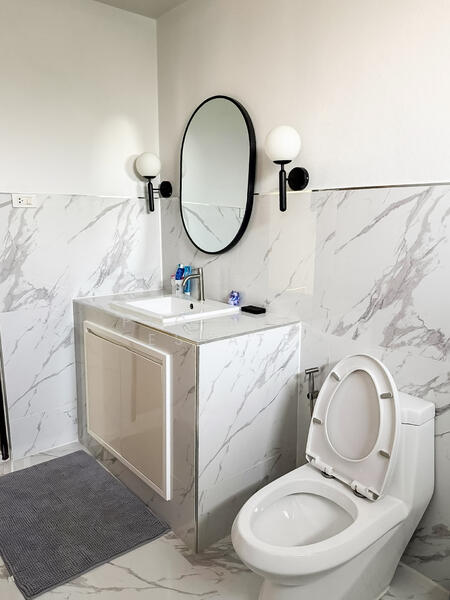 ให้เช่า - บ้าน 2 ชั้นให้เช่า ในเขตเนิร์นพลับวัน พัทยาตะวันออก, ชลบุรี