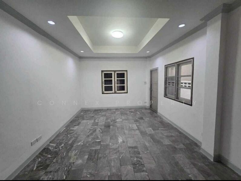 Newly renovated 2-story detached house in Soi Ramkhamhaeng 68., Bangkok, รามคำแหง, Hua Mak, Bang Kapi, Bangkok, 4 Bedrooms, 280 sqm, Single Detached House For Sale, by Connex Property, 500119571 - DDproperty.com