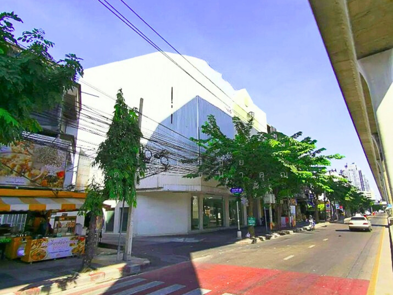 ขาย - ขายอาคารสำนักงาน เตาปูน อาคารพาณิชย์ 4 ชั้น 4 คูหา พื้นที่ใหญ่ 1,195 ตร.ม., กรุงเทพ