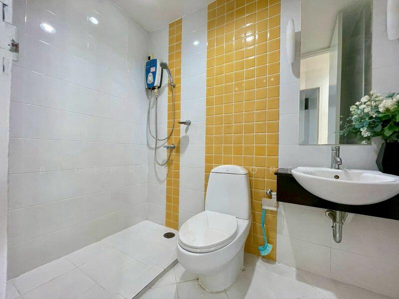 Citi Smart Sukhumvit 18, Bangkok, 366 Soi Sukhumvit 18, Sukhumvit Road, Khlong Toei, Khlong Toei, Bangkok, 3 Bedrooms, 173 sqm, Condo For Rent, by Blueprint Property, 500119798 - DDproperty.com