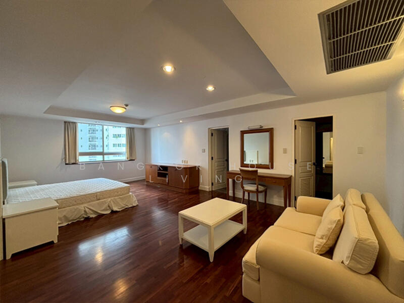 For Rent - Krungthep Thani Tower, Bangkok