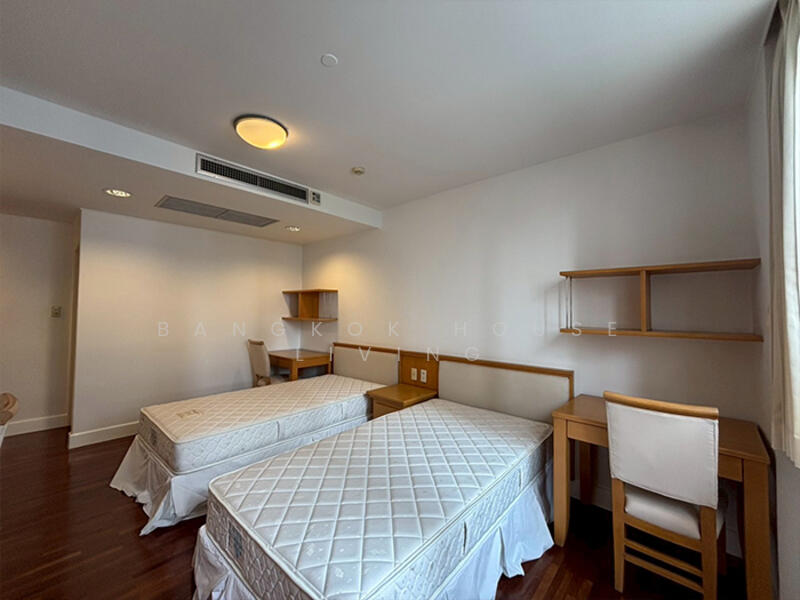 For Rent - Krungthep Thani Tower, Bangkok