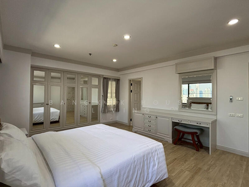 Centre Point Residence Phromphong : เซ็นเตอร์พ้อยท์ เรสซิเด้นซ์ พร้อมพงษ์, กรุงเทพ, ซ.สุขุมวิท39, คลองตันเหนือ, วัฒนา, กรุงเทพ, 265 ตร.ม., คอนโด ให้เช่า, โดย Bangkok House Living, 500120401 - DDproperty.com