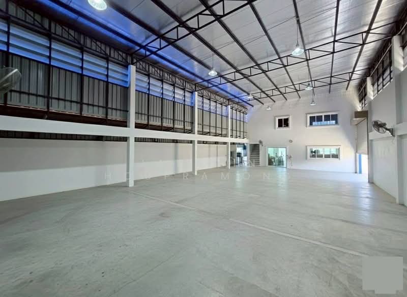 For Rent - ให้เช่าโกดัง พุทธมณฑสาย 2 ทวีวัฒนา กรุงเทพ ขนาด 405 ตรม ออฟฟิศ 2 ชั้น, Bangkok