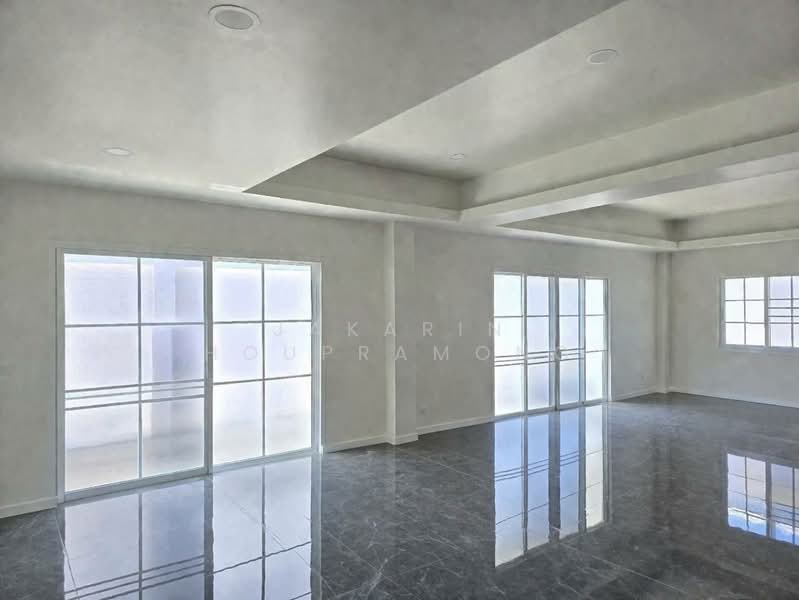 For Rent - ให้เช่าโกดัง พุทธมณฑสาย 2 ทวีวัฒนา กรุงเทพ ขนาด 405 ตรม ออฟฟิศ 2 ชั้น, Bangkok