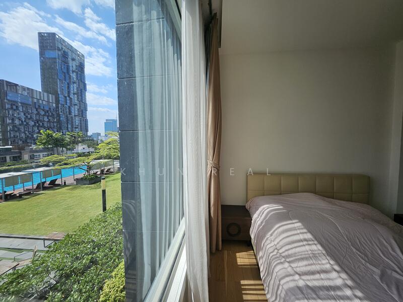 Siri At Sukhumvit, Bangkok, 902 Sukhumvit Road, Phra Kanong, Khlong Toei, Bangkok, 2 Bedrooms, 70 sqm, Condo For Sale, by Khun Real, 500120763 - DDproperty.com