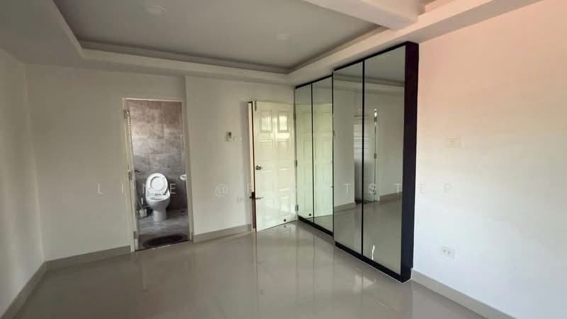 Leo Classic Place Sukhumvit 49, Bangkok, Khlong Tan Nua, Watthana, Bangkok, 3 Bedrooms, 250 sqm, Townhouse For Rent, by LINE @firststep, 500120780 - DDproperty.com