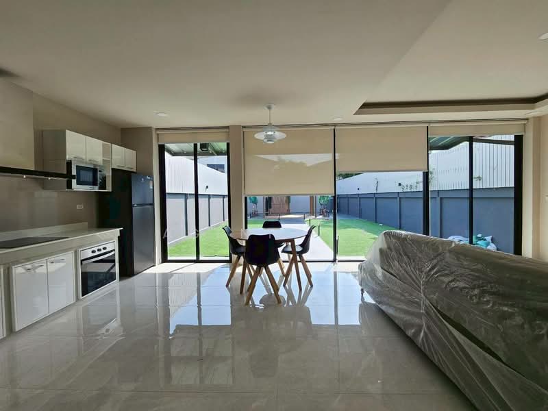 Detached House for Rent, Scandinavian Style, near Bangkok Patana School (SPSAD3771), Bangkok, สุขุมวิท105, Bang Na Tai, Bang Na, Bangkok, 4 Bedrooms, 240 sqm, Single Detached House For Rent, by Agent Pla, 500120800 - DDproperty.com