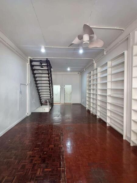 ให้เช่า - ให้เช่าอาคารพาณิชย์ 4 ชั้น ใกล้ บีทีเอสบางจาก (SPSAD3772), กรุงเทพ