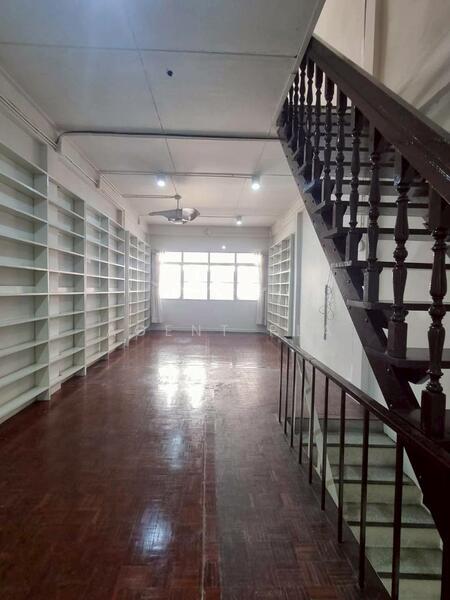 For Rent - 4-Story Commercial Building for Rent near Bang Chak BTS Station (SPSAD3772), Bangkok