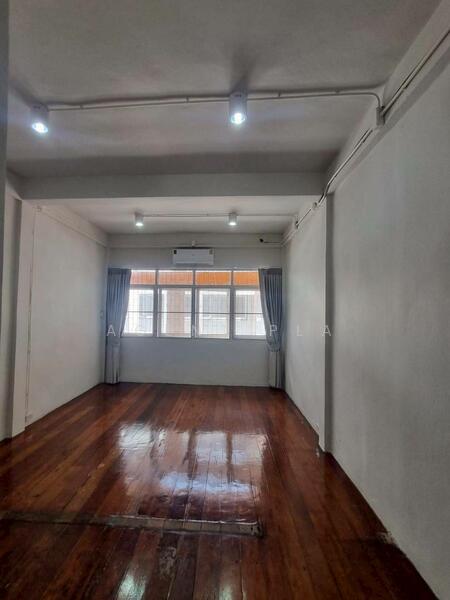 For Rent - 4-Story Commercial Building for Rent near Bang Chak BTS Station (SPSAD3772), Bangkok