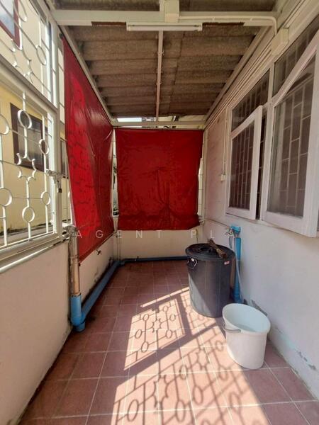 For Rent - 4-Story Commercial Building for Rent near Bang Chak BTS Station (SPSAD3772), Bangkok