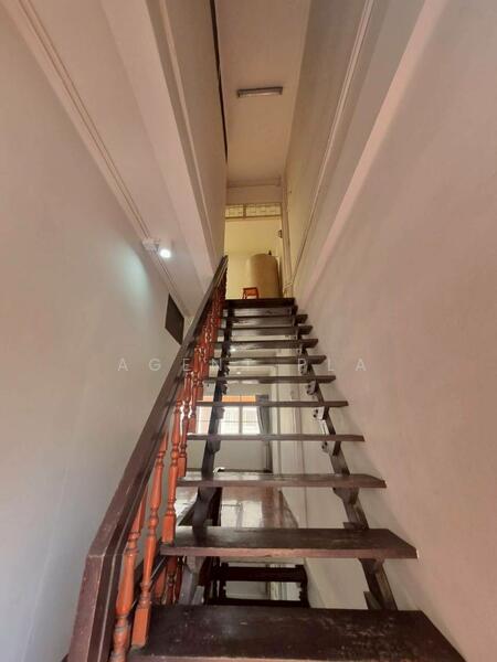 For Rent - 4-Story Commercial Building for Rent near Bang Chak BTS Station (SPSAD3772), Bangkok