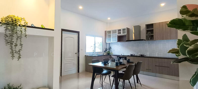 Modern Classic House for Sale 3 Bedrooms in Mabprachan, Chon Buri (Pattaya), Bang Lamung, Bang Lamung (Pattaya), Chon Buri (Pattaya), 3 Bedrooms, 171 sqm, Single Detached House For Sale, by PLC Real Estate, 500120827 - DDproperty.com