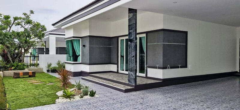 Modern Classic House for Sale 3 Bedrooms in Mabprachan, Chon Buri (Pattaya), Bang Lamung, Bang Lamung (Pattaya), Chon Buri (Pattaya), 3 Bedrooms, 171 sqm, Single Detached House For Sale, by PLC Real Estate, 500120827 - DDproperty.com