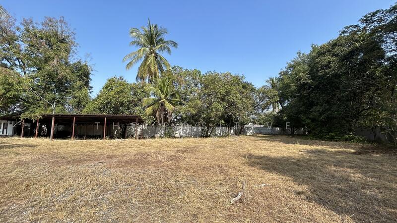 ให้เช่า - ที่ดินพร้อมสิ่งปลูกสร้าง 2-3-35 ไร่ ติดวงแหวนรอบ 2, เชียงใหม่