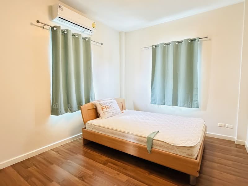 Perfect Place Sukhumvit 77-Suvarnabhumi, Samut Prakan, Lat Krabang Road, Rachathewa, Bang Plee, Samut Prakan, 2 Bedrooms, 220 sqm, Single Detached House For Rent, by ณัฐวิชย์ จุลพันธ์, 500121050 - DDproperty.com