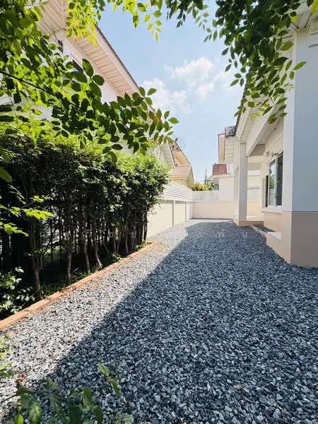 Perfect Place Sukhumvit 77-Suvarnabhumi, Samut Prakan, Lat Krabang Road, Rachathewa, Bang Plee, Samut Prakan, 2 Bedrooms, 220 sqm, Single Detached House For Rent, by ณัฐวิชย์ จุลพันธ์, 500121050 - DDproperty.com