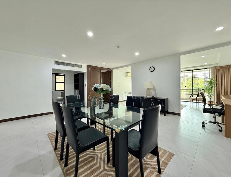 Vanida Apartment Ekkamai, Bangkok, Khlong Tan Nua, Watthana, Bangkok, 3 Bedrooms, 250 sqm, Apartment For Rent, by Bangkok Residential, 500121205 - DDproperty.com